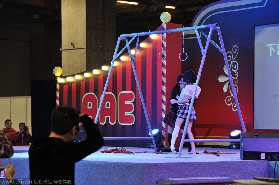 开云-阿扎伦卡重返赛场，险胜首场状态出色，拜仁观众沸腾！的简单介绍-开云