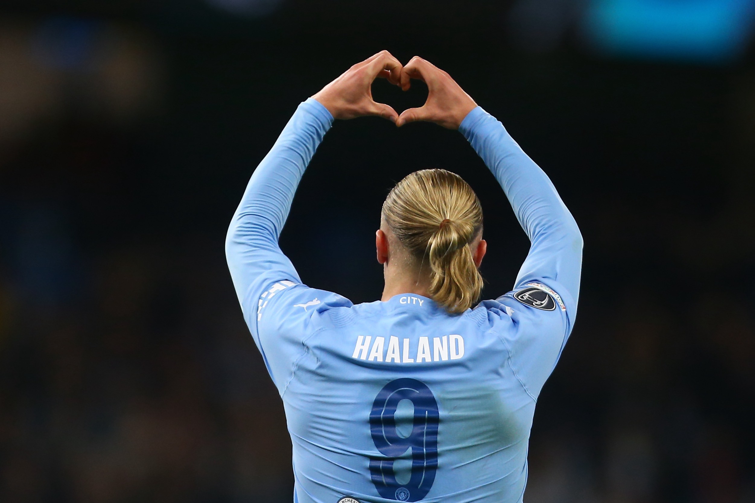 哈兰德官方宣布出色防守新规，利物浦引发争议！上演精彩一战