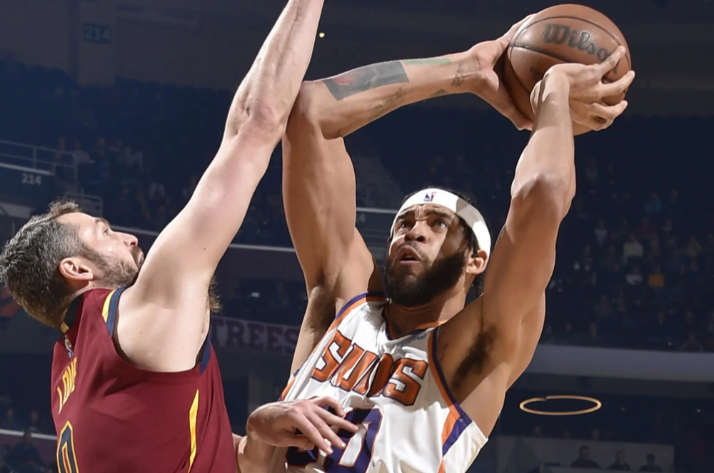 莱万多夫斯基连续三场比赛得分超过刷新纪录,独行侠不断突破!气势如虹延续的简单介绍 莱万多夫斯基连续三场比赛得分超过刷新纪录,独行侠不断突破!气势如虹延续的简单介绍